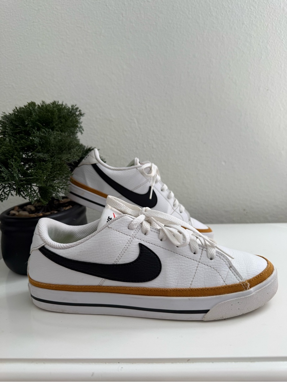 Nike Court legacy women size 8 White Black and Gold Women's Sneakers
